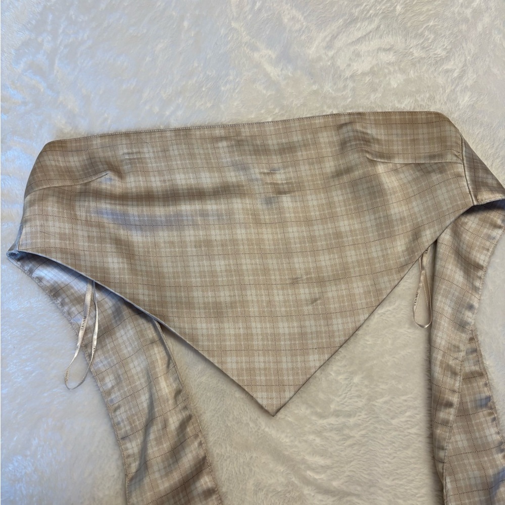 Forever 21 Beige Plaid Scarf